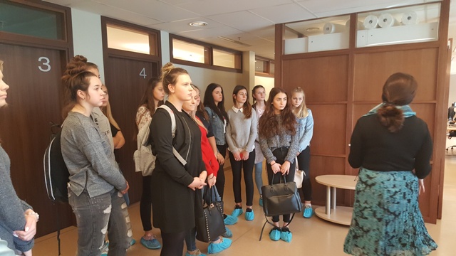 Karjeras ekskursija slimnica 5