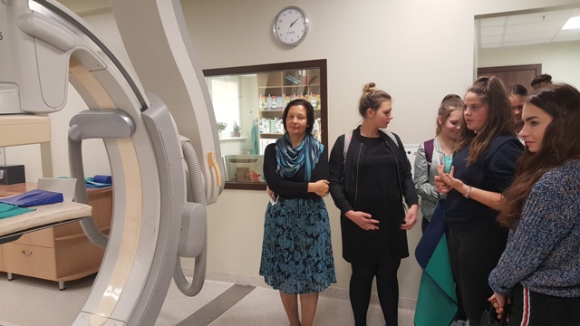 Karjeras ekskursija slimnica 9